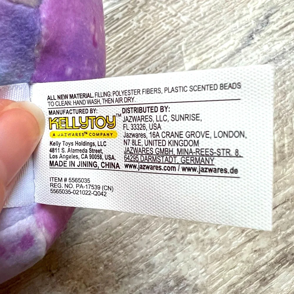 Mystery pack scented Squishmallow